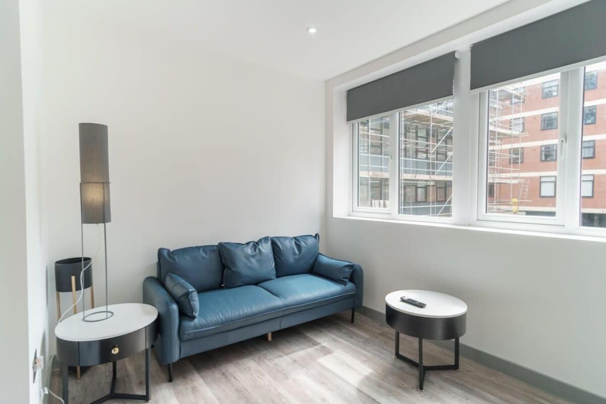 Modern 1 Bedroom Apartment In Preston Centre Exterior foto